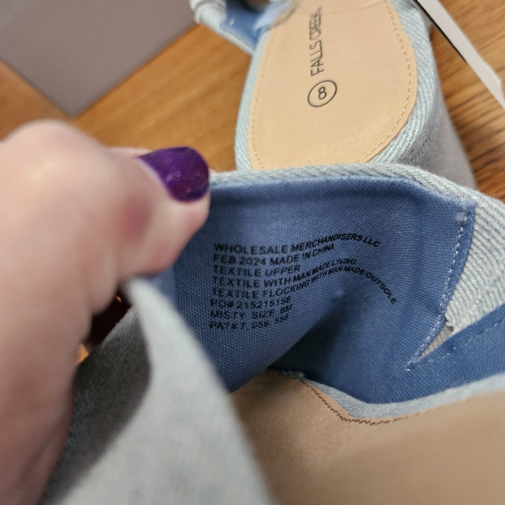 Women's Light Blue Denim "Misty" Slip on sandals Chunky Heel 8M NWT - Picture 8 of 9